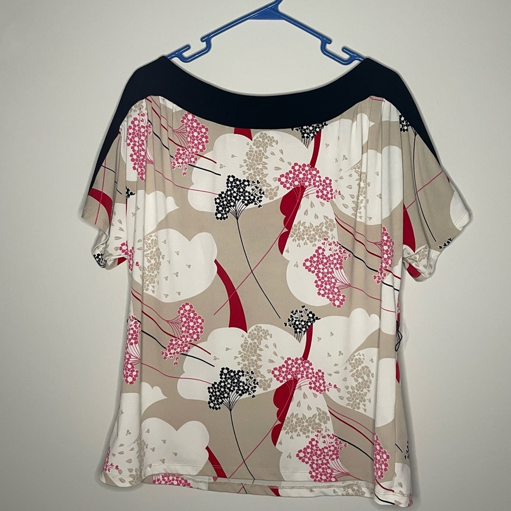 NY & C floral Blouse size XL